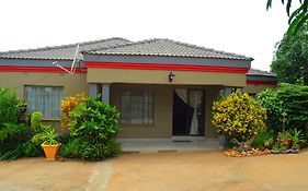 Chobe Kulotu Guest House