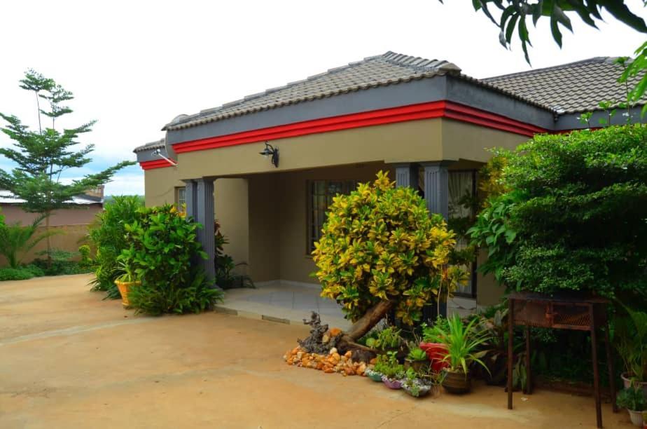 Chobe Kulotu Guest House Kasane Zewnętrze zdjęcie