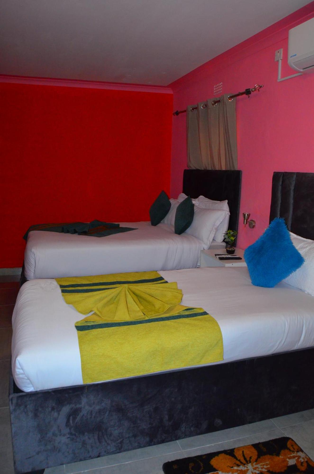Chobe Kulotu Guest House Kasane Zewnętrze zdjęcie
